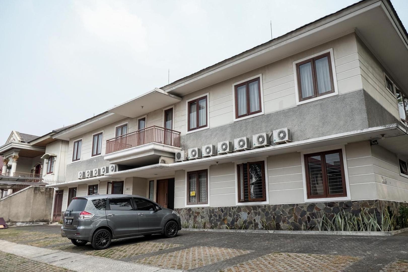טנגרנג Reddoorz Near Supermall Karawaci 2 מראה חיצוני תמונה